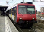 Ausfahrt einer NPZ RBDe 560 Komposition als S1 von Basel SBB nach Laufenburg(CH) aus Muttenz. 18.03.08